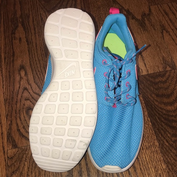 Nike Girls sneakers - Picture 2 of 4